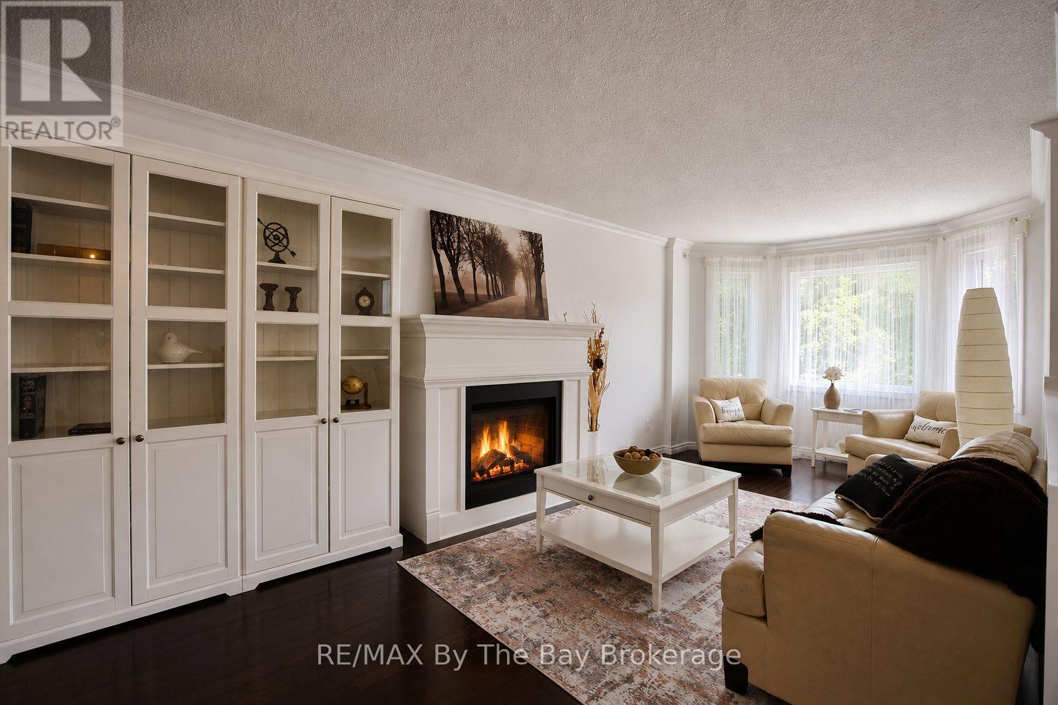 2 Birchmount Circle, Wasaga Beach, Ontario  L9Z 1H8 - Photo 11 - S13487504
