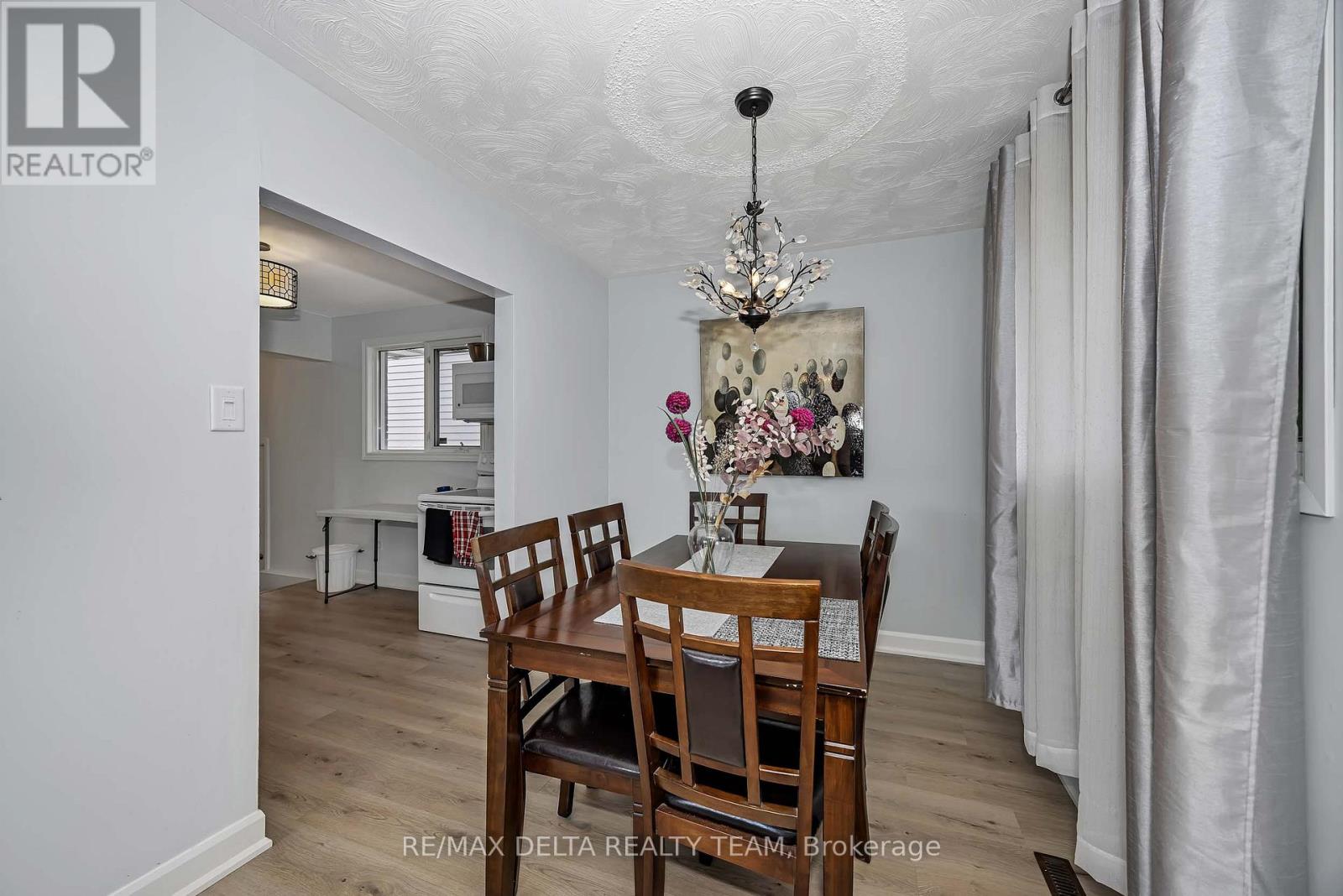 115 Meadowlands Drive W, Ottawa, Ontario  K2G 2S2 - Photo 11 - X13487656