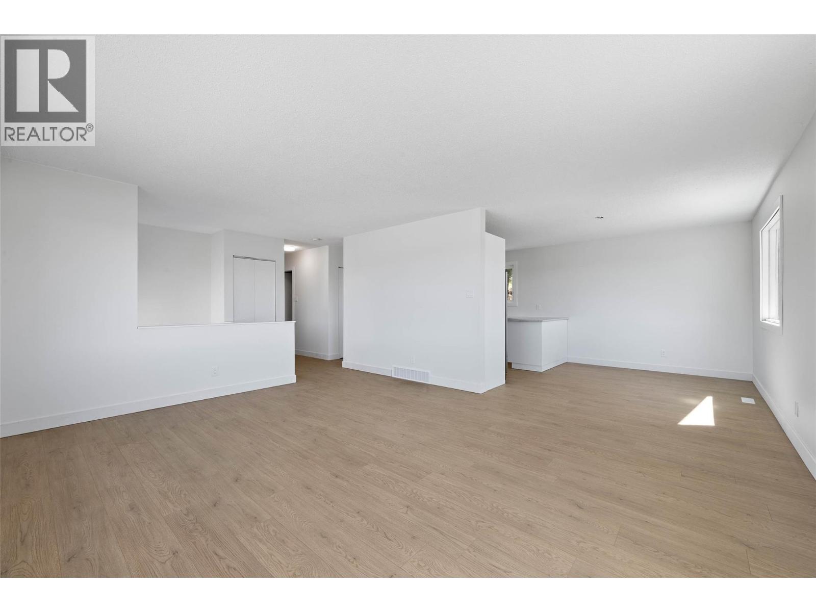 11 Jasper Drive