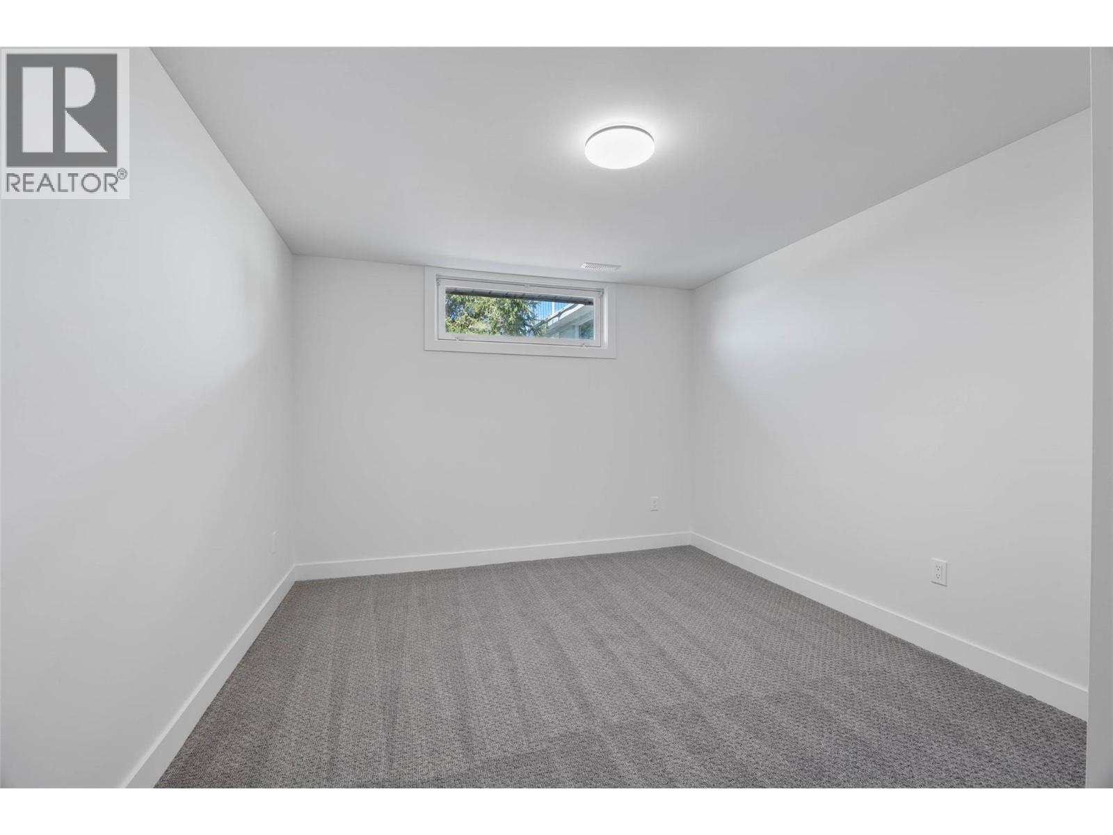 11 Jasper Drive