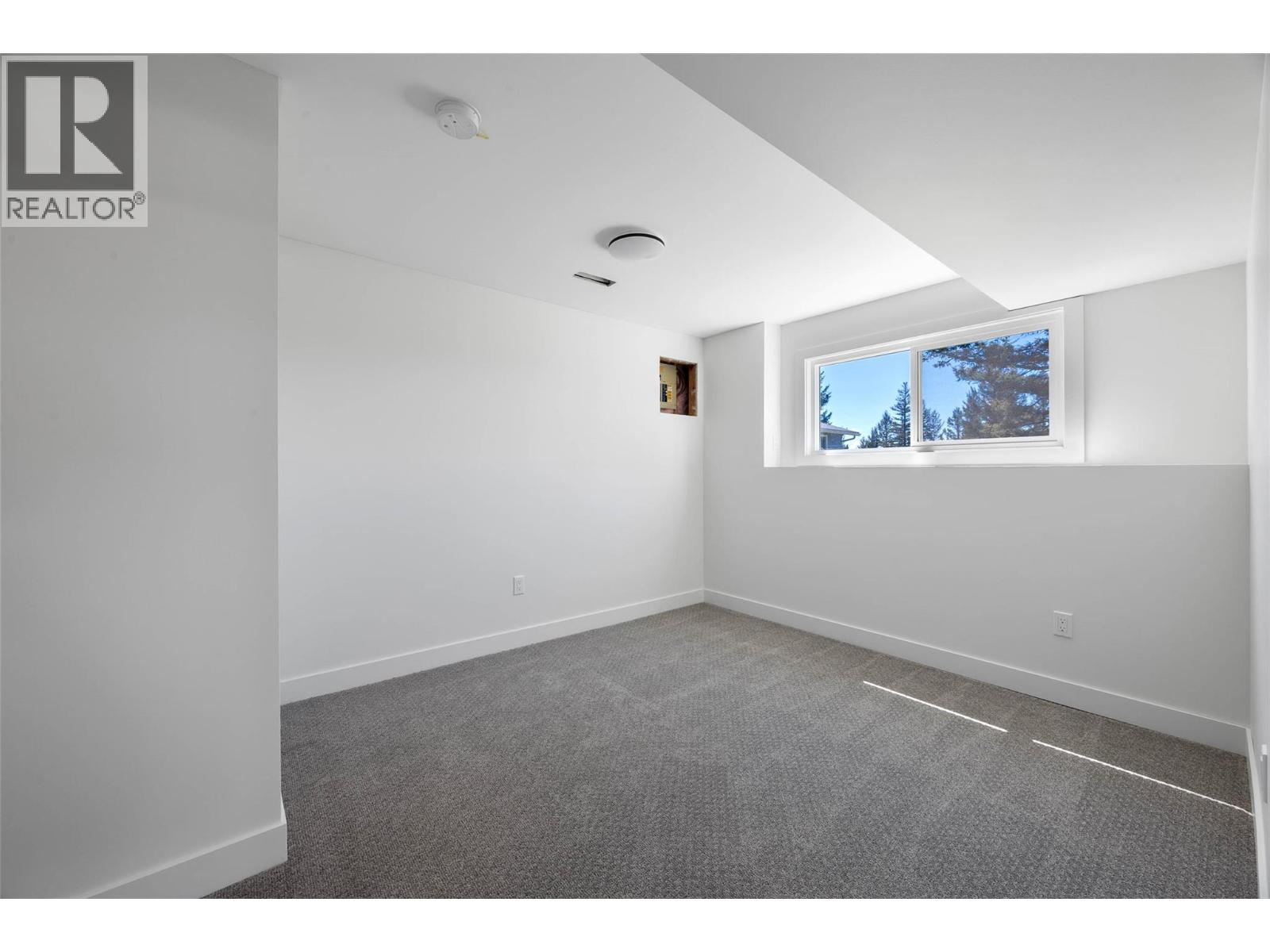 11 Jasper Drive