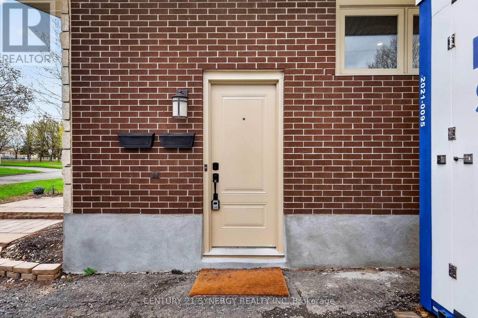 2358 Joliffe Street, Ottawa, Ontario  K1G 1H2 - Photo 47 - X13487608