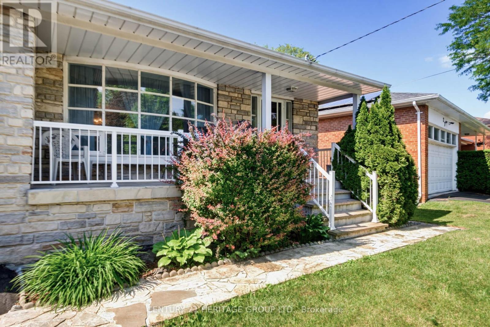 29 Lockmere Terrace, Toronto, Ontario  M2J 2J5 - Photo 2 - C13487514