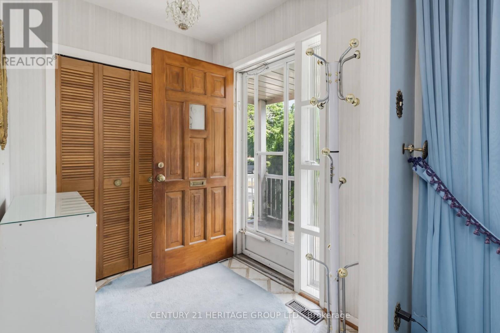 29 Lockmere Terrace, Toronto, Ontario  M2J 2J5 - Photo 4 - C13487514