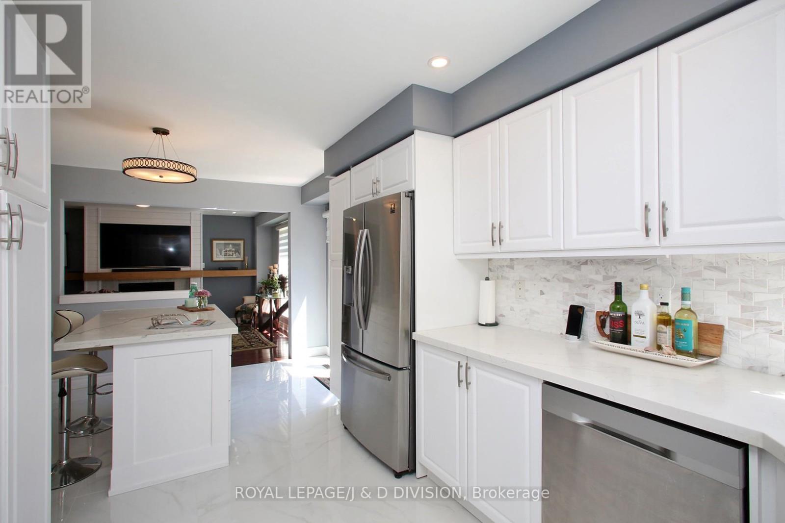 22 Lahaye Drive, Whitby, Ontario  L1P 1L5 - Photo 17 - E13487544