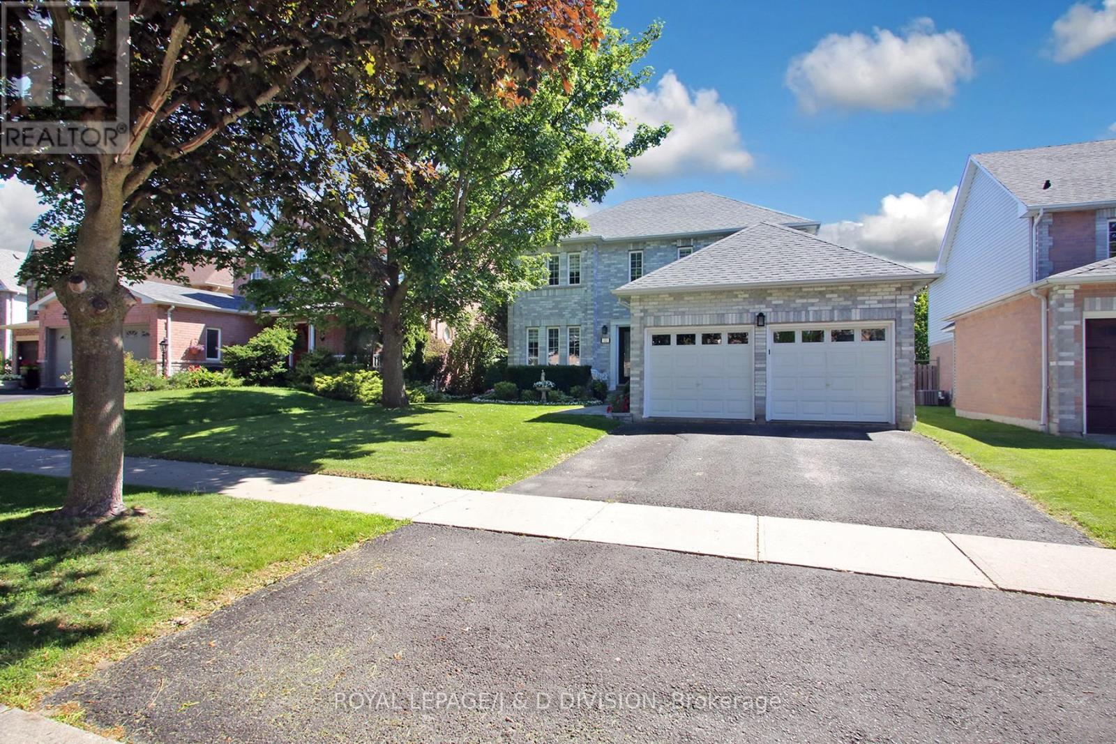 22 Lahaye Drive, Whitby, Ontario  L1P 1L5 - Photo 2 - E13487544