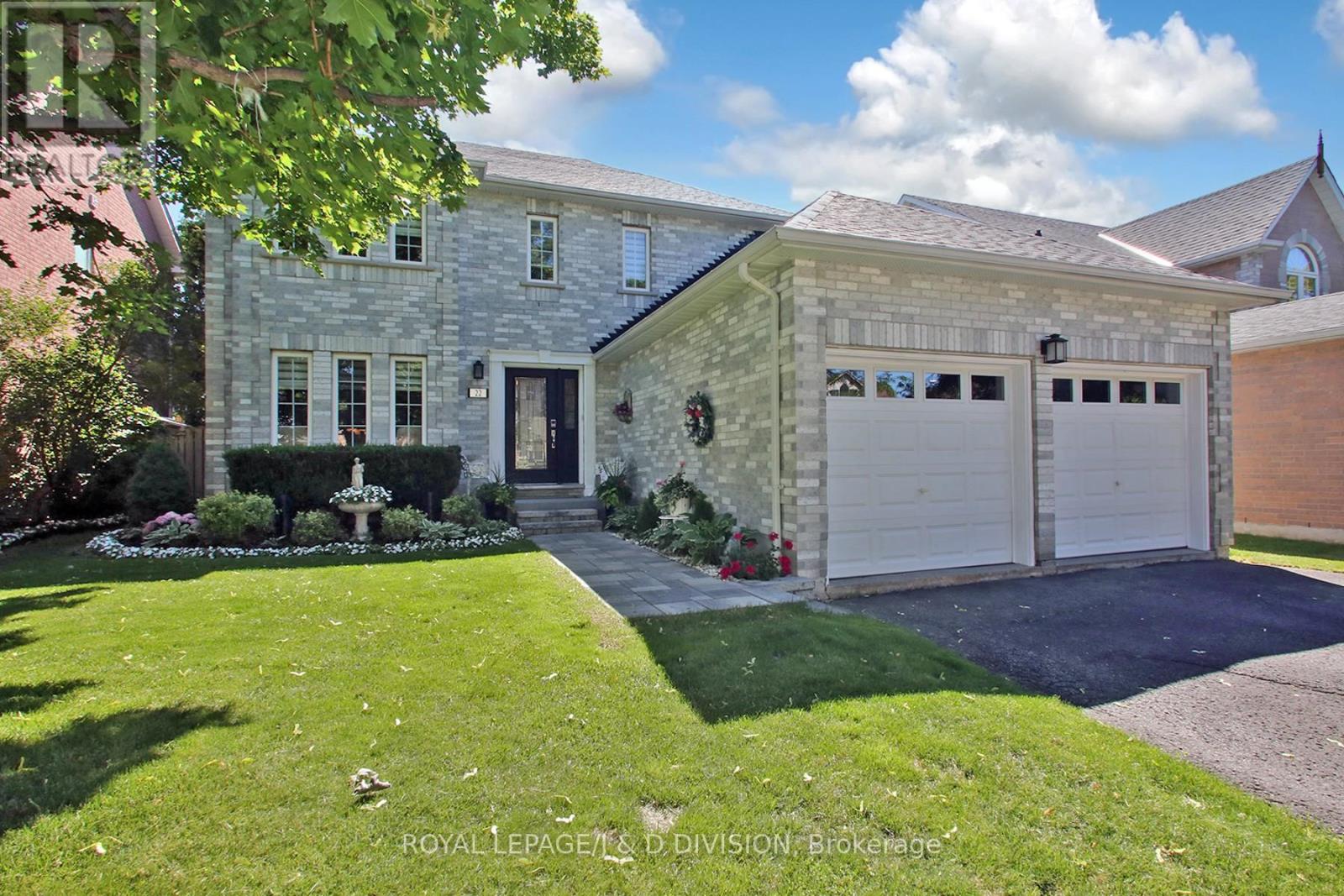 22 Lahaye Drive, Whitby, Ontario  L1P 1L5 - Photo 3 - E13487544