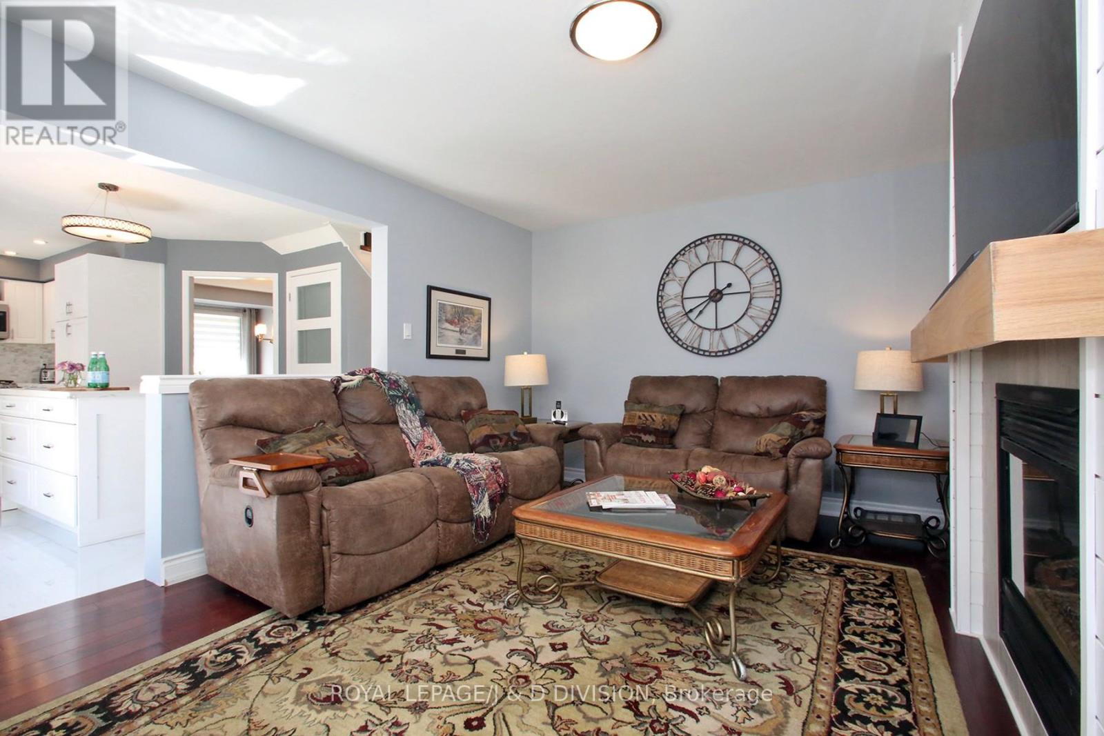 22 Lahaye Drive, Whitby, Ontario  L1P 1L5 - Photo 7 - E13487544