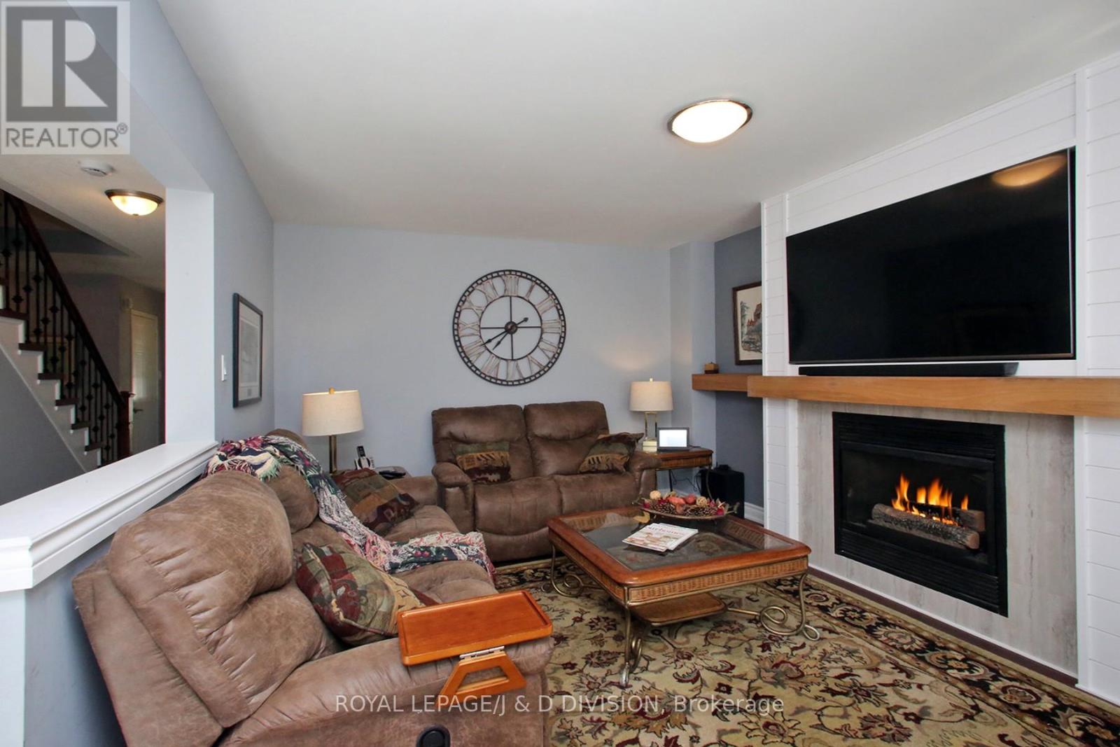 22 Lahaye Drive, Whitby, Ontario  L1P 1L5 - Photo 8 - E13487544