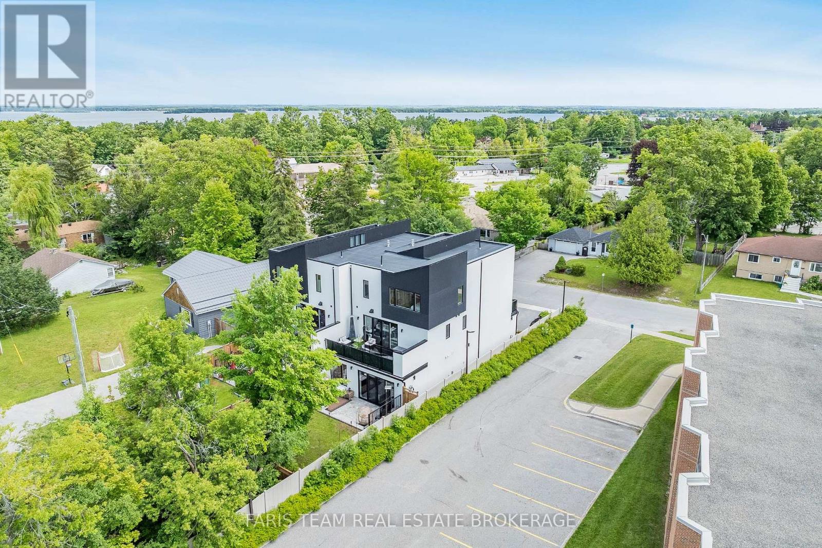 24 Grace Avenue, Orillia, Ontario  L3V 2K2 - Photo 44 - S13487528