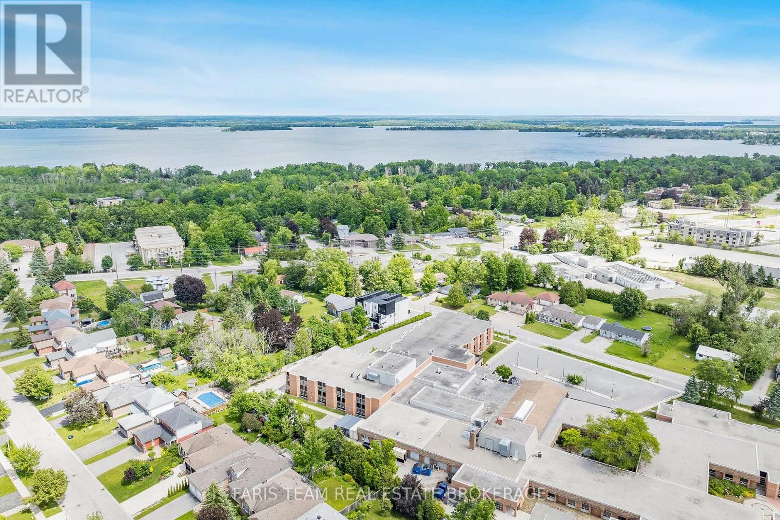 24 Grace Avenue, Orillia, Ontario  L3V 2K2 - Photo 46 - S13487528