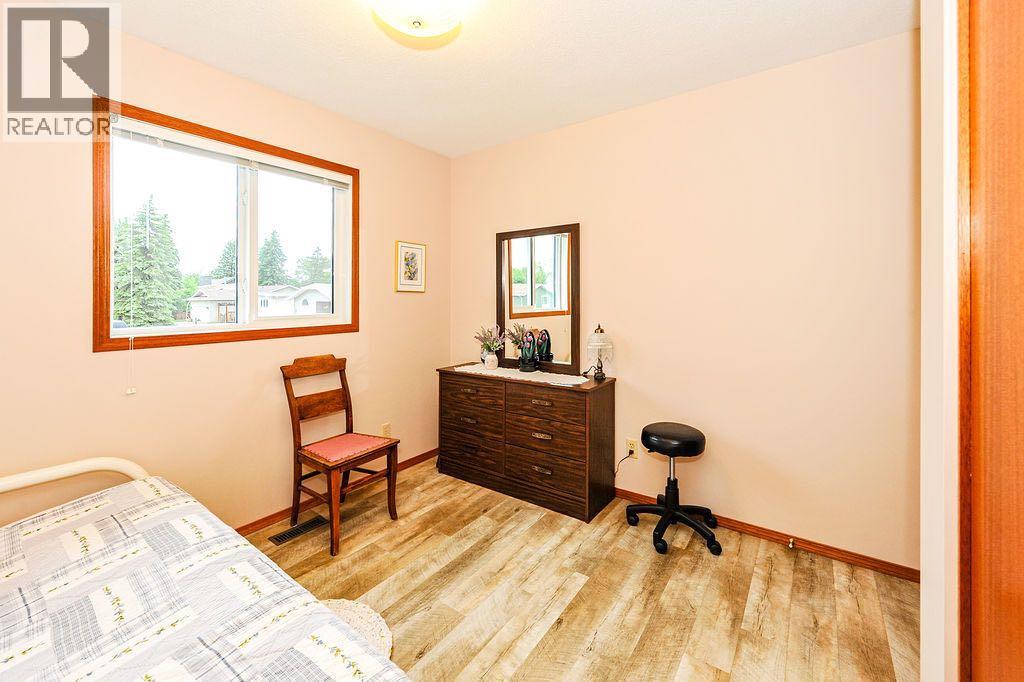 6407 50 Avenue, Camrose, Alberta  T4V 3Z9 - Photo 17 - A2324195