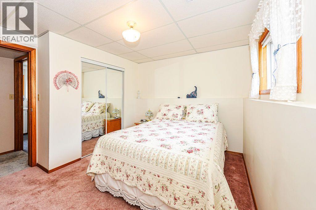 6407 50 Avenue, Camrose, Alberta  T4V 3Z9 - Photo 24 - A2324195