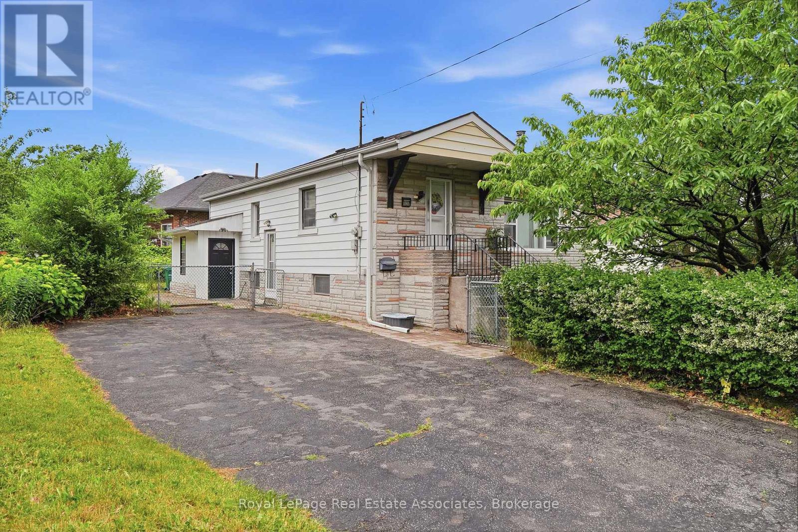 1137 HALLIDAY AVENUE, Mississauga, Ontario