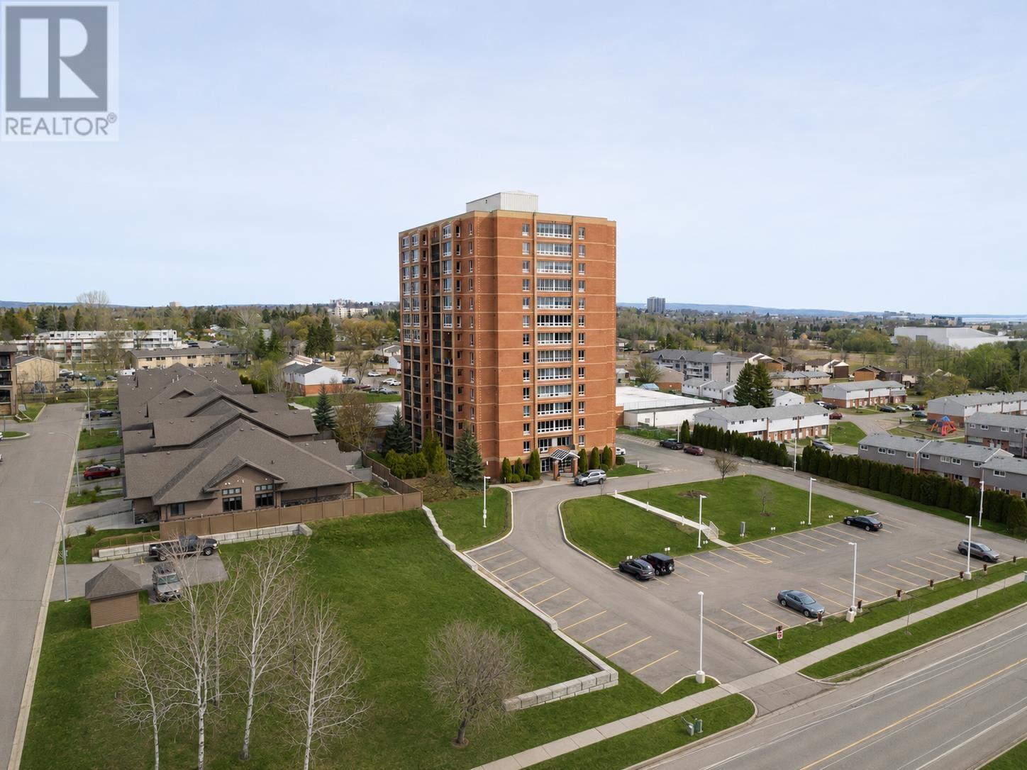 802 590 Beverly ST, Thunder Bay, Ontario