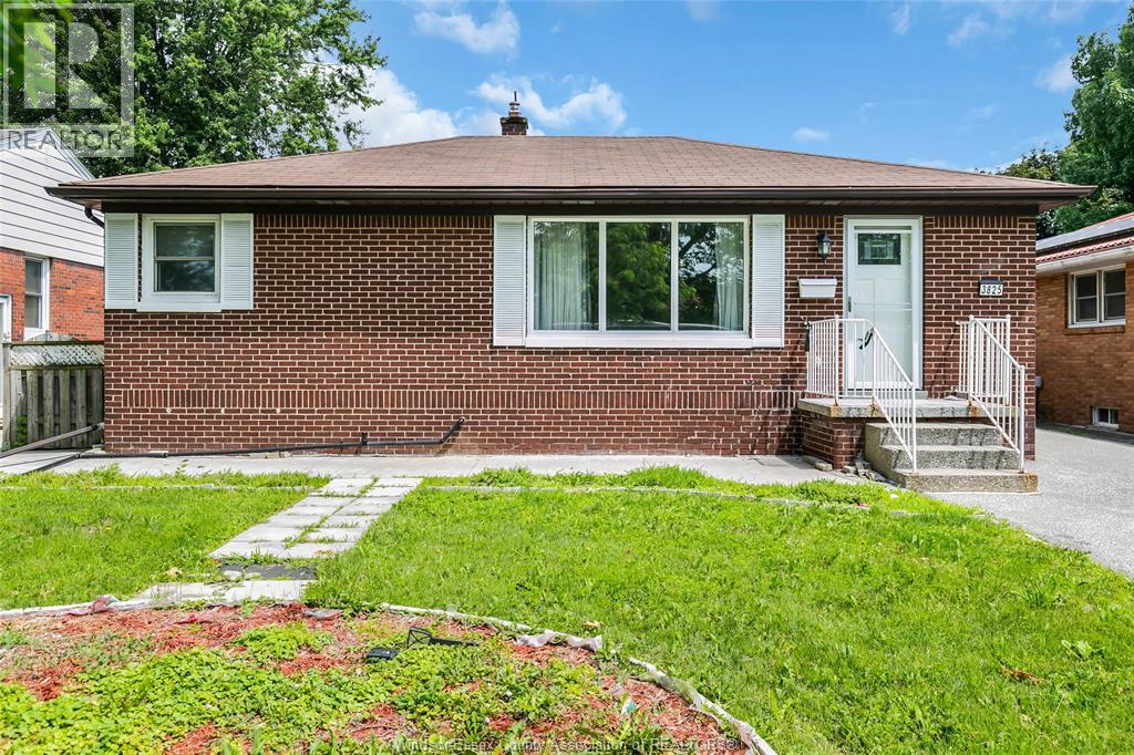 3825 POPLAR, Windsor, Ontario
