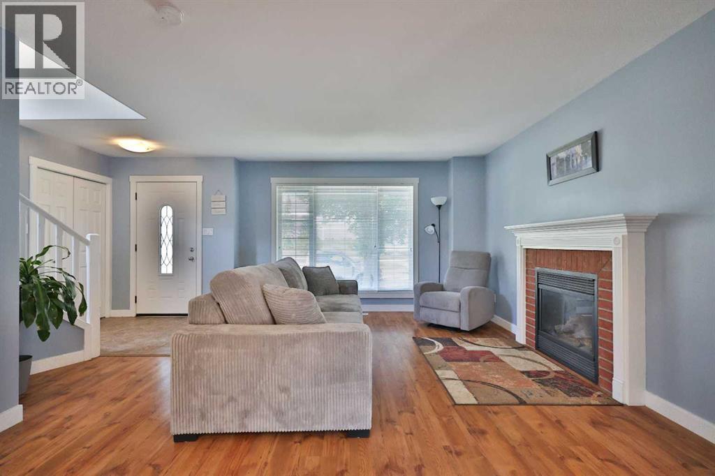 86 Riverstone Boulevard W, Lethbridge, Alberta  T1K 7X5 - Photo 4 - A2322543