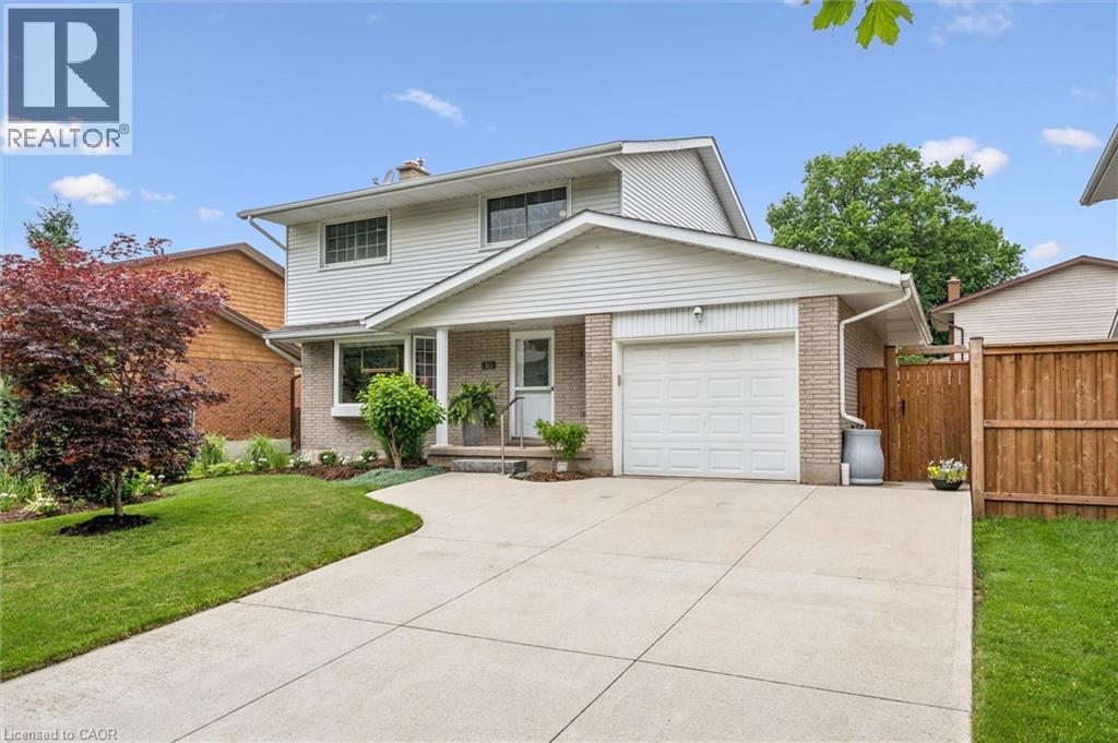 10 Radcliffe Drive, Kitchener, Ontario  N2E 2H3 - Photo 2 - 40842497