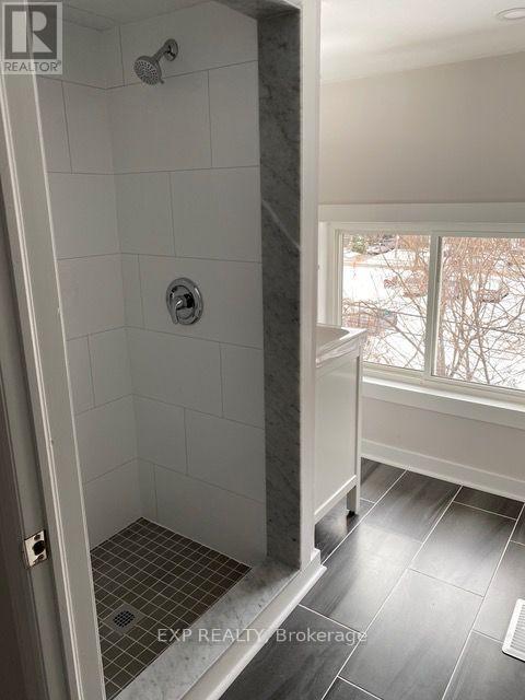 Upper - 70 Proctor Boulevard, Hamilton, Ontario  L8M 2M4 - Photo 6 - X13487578