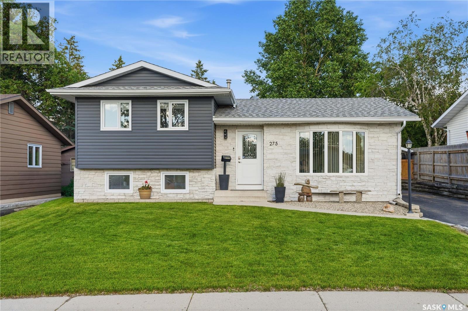 275 Wrigley Crescent, Saskatoon, Saskatchewan  S7M 4Y3 - Photo 2 - SK040649