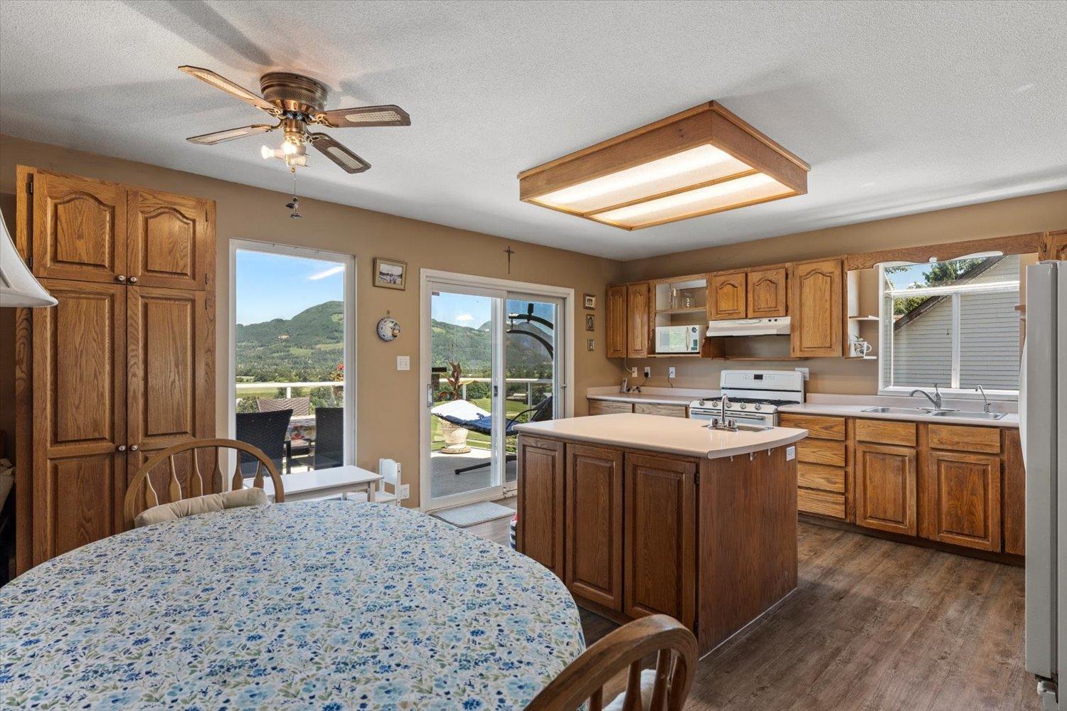 47465 Swallow Crescent, Little Mountain, Chilliwack, British Columbia  V2P 7P8 - Photo 27 - R3139480