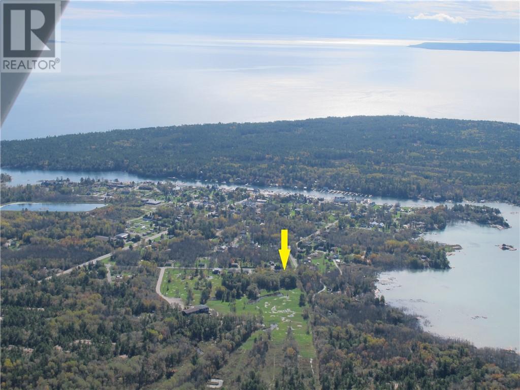 40 NOBLE, Killarney, Ontario