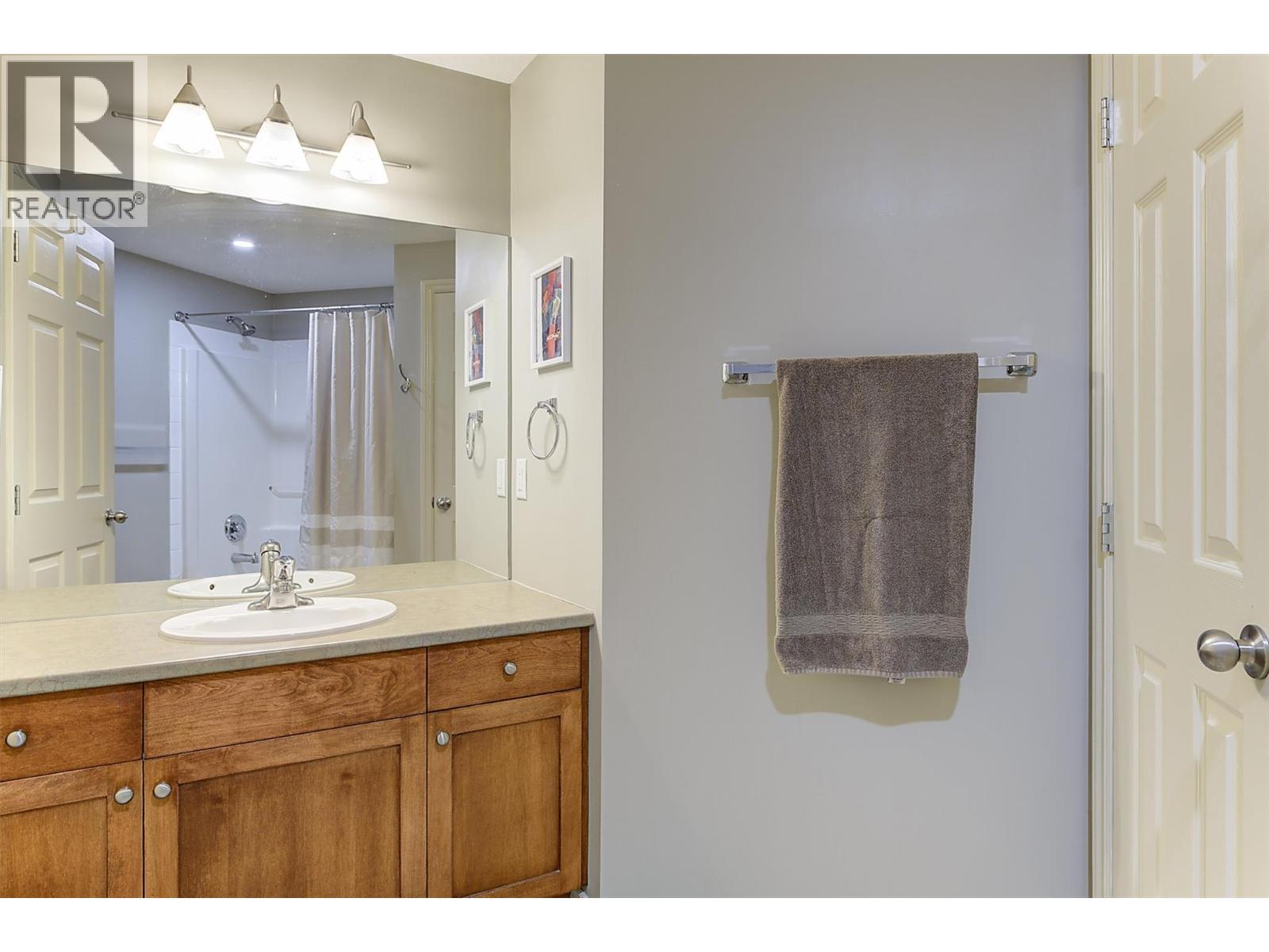 3570 Woodsdale Road Unit# 204, Lake Country, British Columbia  V4V 1Y9 - Photo 42 - 10392338
