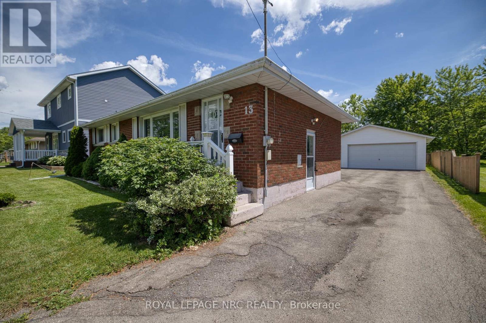 13 Bosnich Avenue, Welland, Ontario  L3C 2W6 - Photo 28 - X13486680