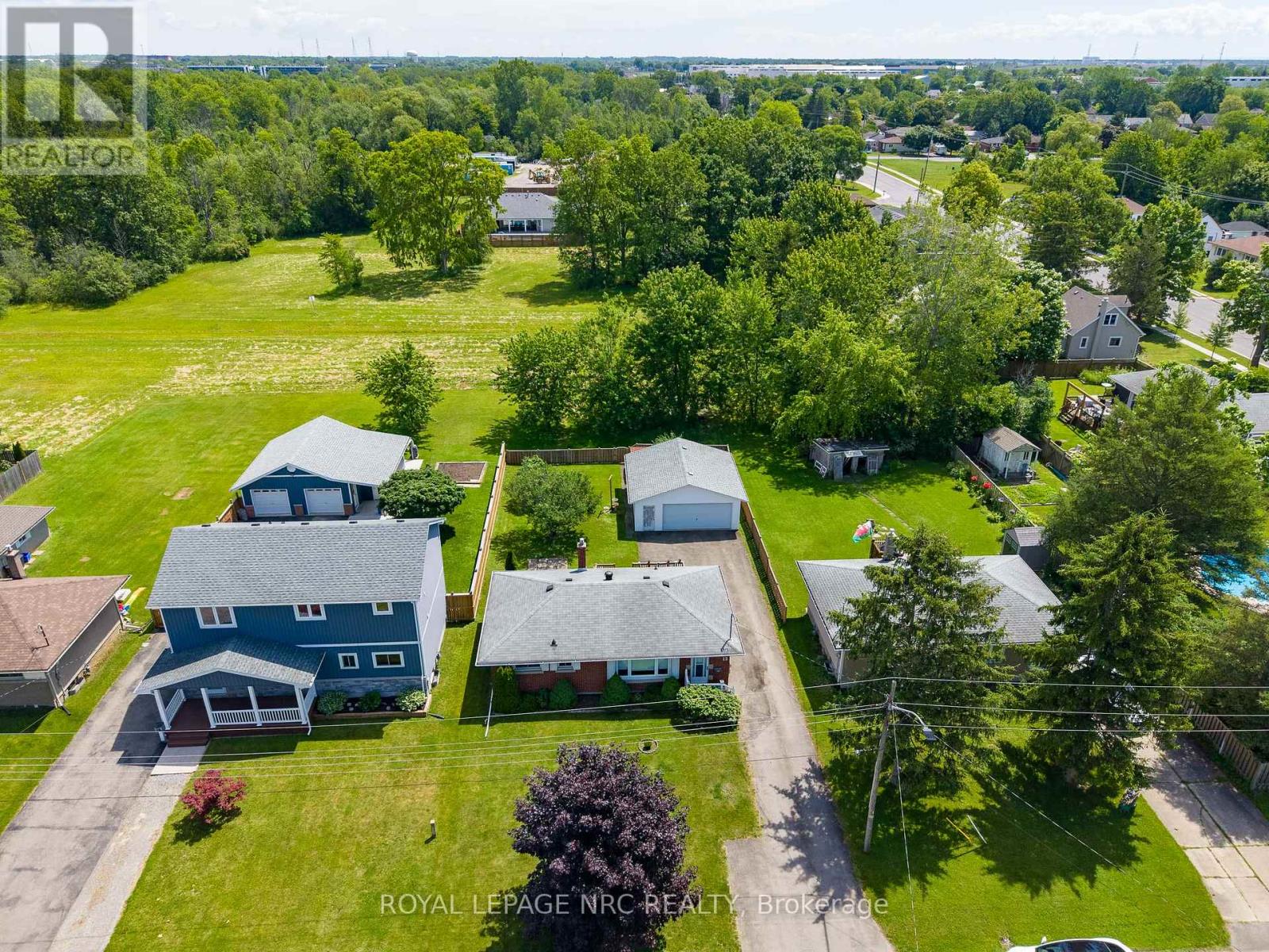 13 Bosnich Avenue, Welland, Ontario  L3C 2W6 - Photo 44 - X13486680