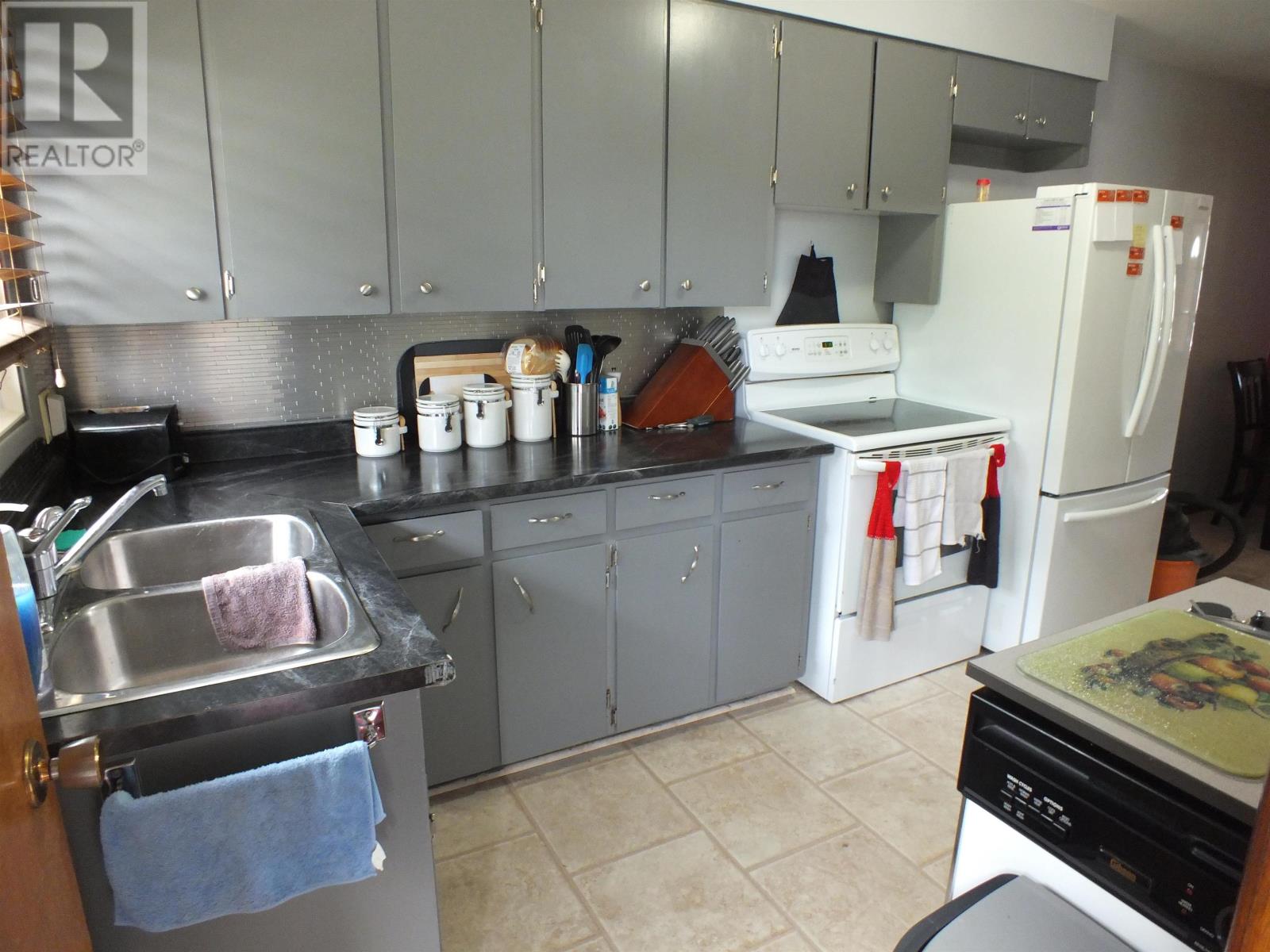 174 Shipley St, Thunder Bay, Ontario  P7A 3C7 - Photo 34 - TB2601686