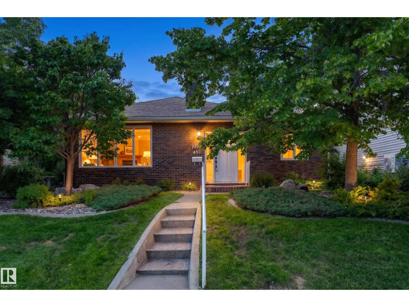 10512 45 ST NW, Edmonton, Alberta