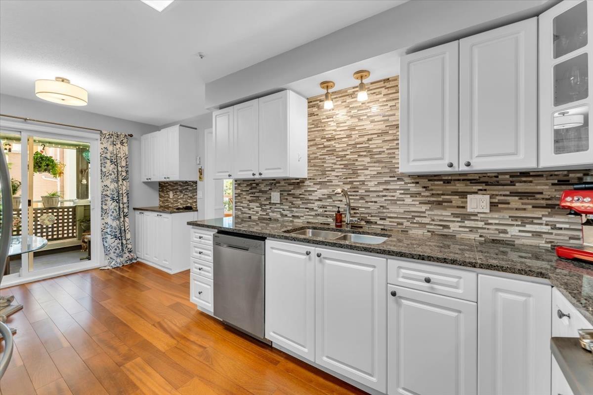 312 15555 16 Avenue, Surrey, British Columbia  V4A 1R7 - Photo 13 - R3138557