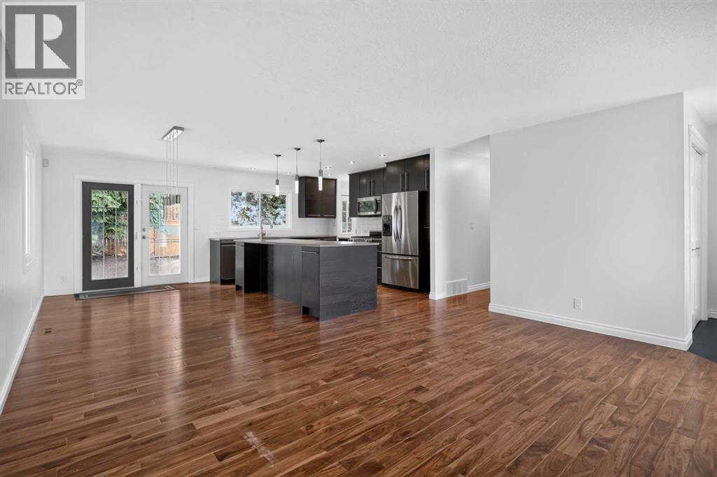 9555 Oakfield Drive Sw, Calgary, Alberta  T2V 4E2 - Photo 16 - A2321392