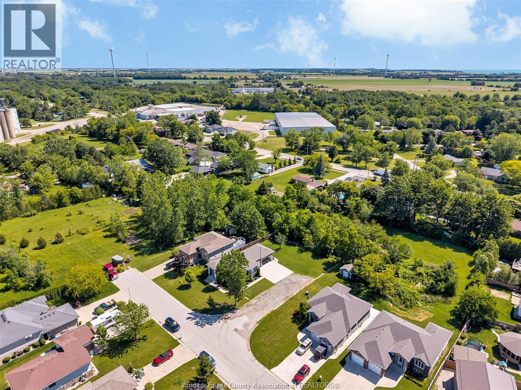 10 Lisa Street, Wheatley, Ontario  N0P 2P0 - Photo 38 - 26015204
