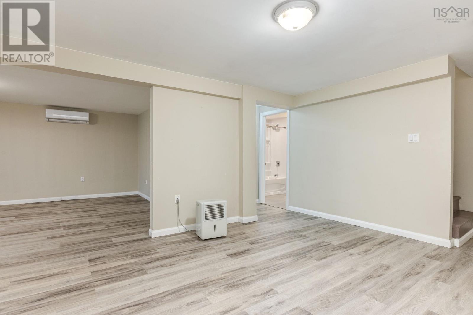 208 Prince Street, Lower Sackville, Nova Scotia  B4C 1L5 - Photo 22 - 202615638