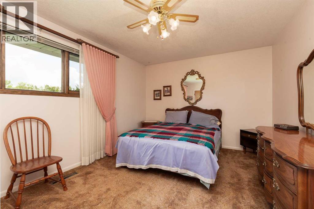 2209 8a Avenue S, Lethbridge, Alberta  T1J 1S7 - Photo 14 - A2322458