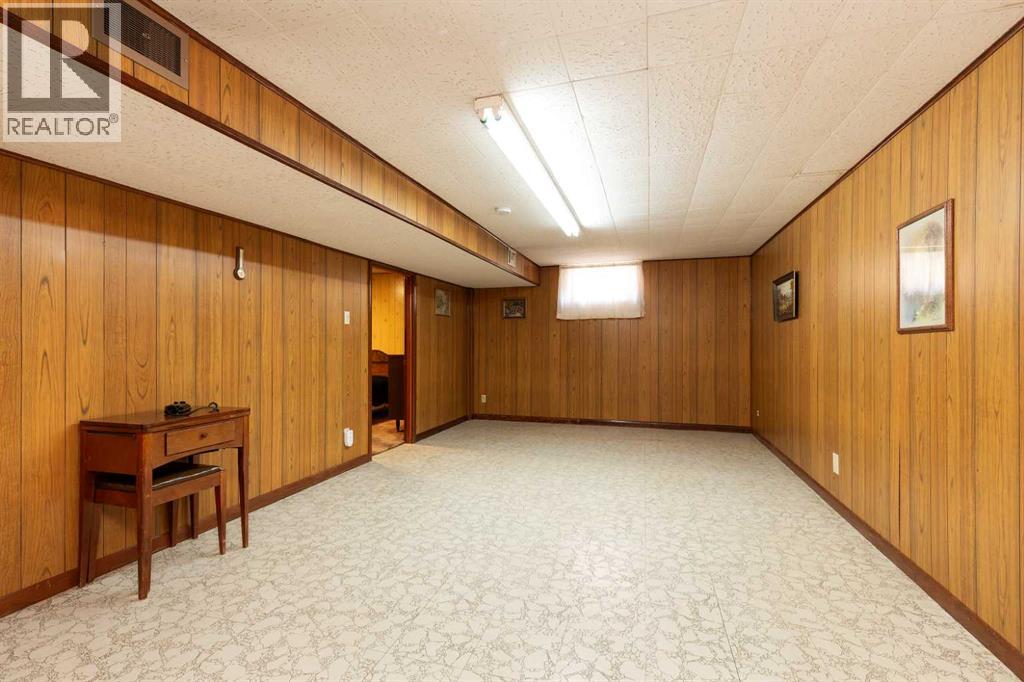 2209 8a Avenue S, Lethbridge, Alberta  T1J 1S7 - Photo 17 - A2322458