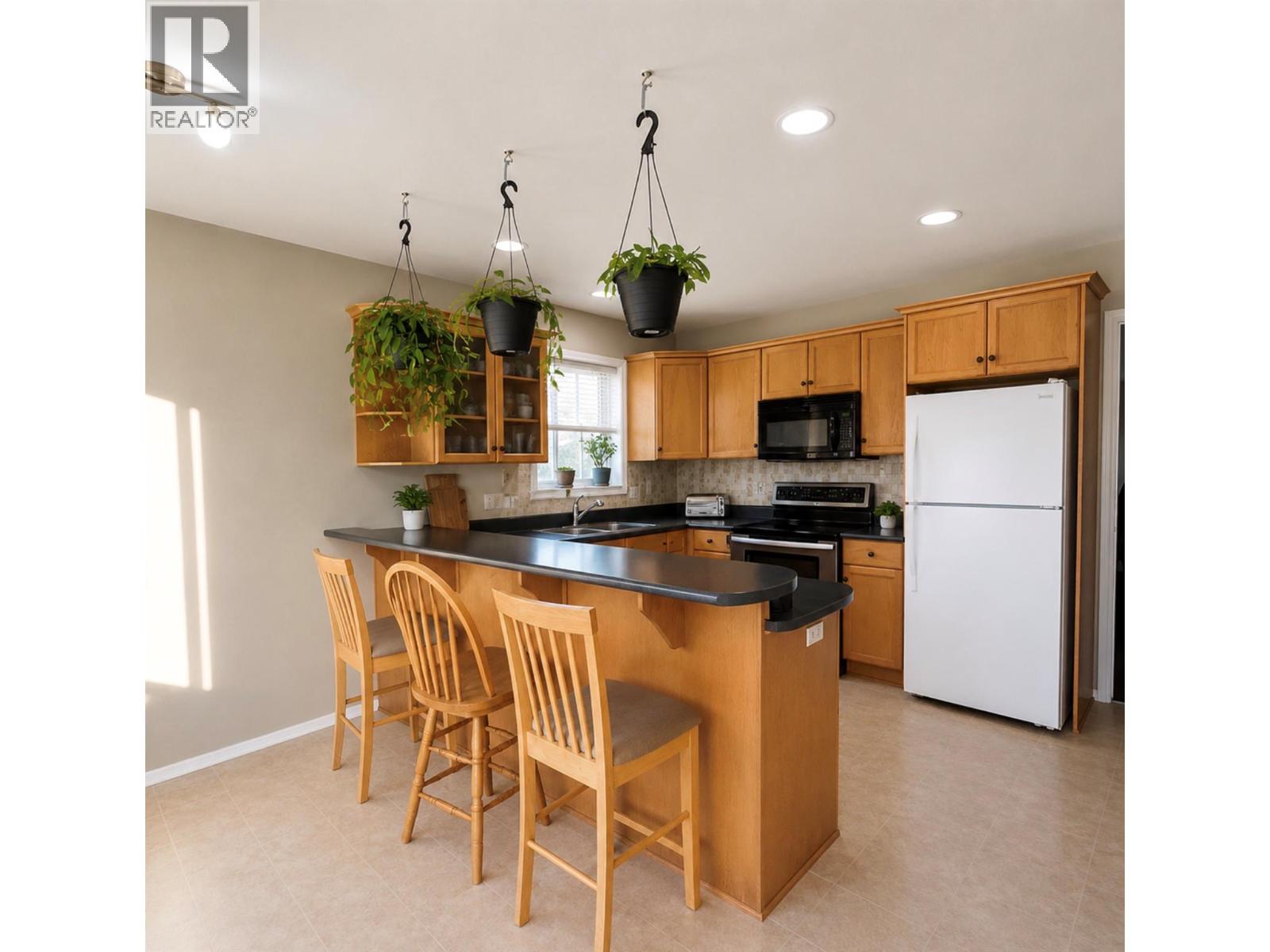 310 Hillaby Avenue, Kelowna, British Columbia  V1X 6G2 - Photo 6 - 10391642
