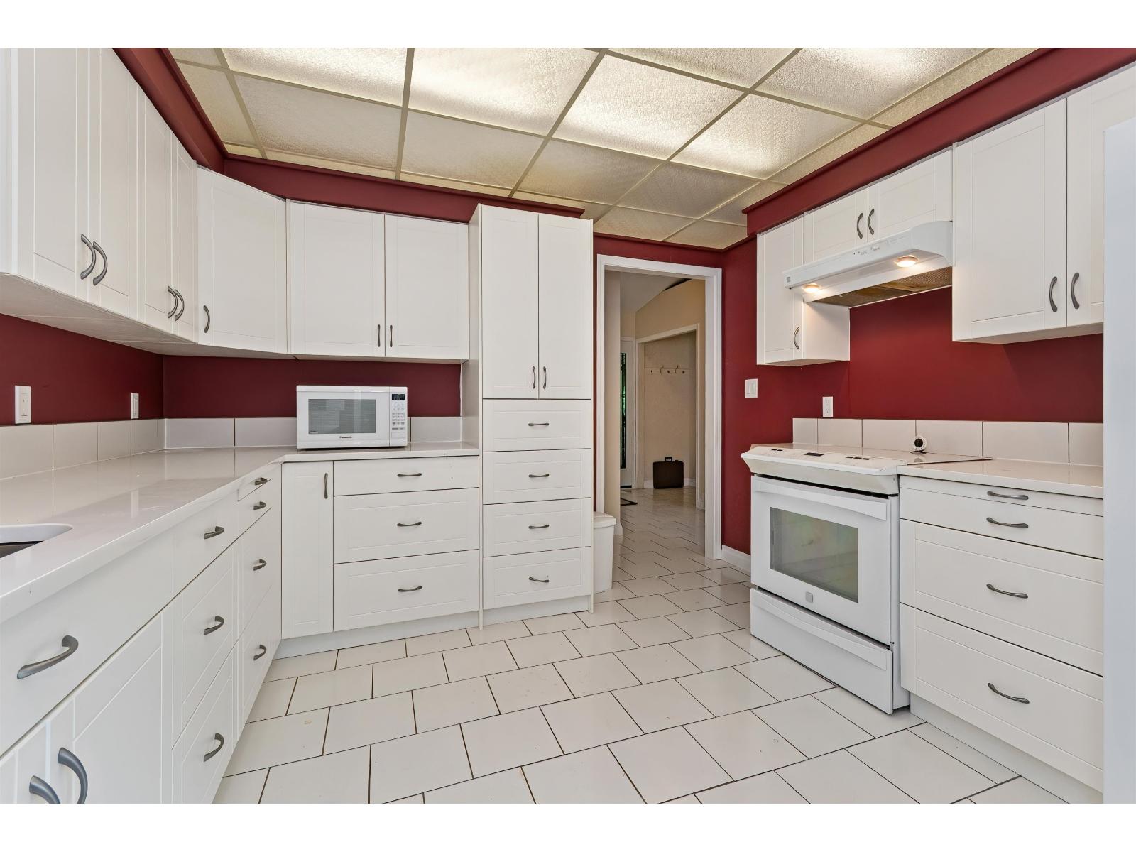 100 Robertson Crescent, Hope, Hope, British Columbia  V0X 1L4 - Photo 11 - R3131147