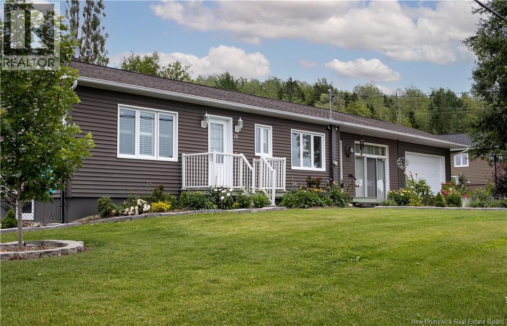 16 Beaulieu Street, Grand-Sault/Grand Falls, New Brunswick