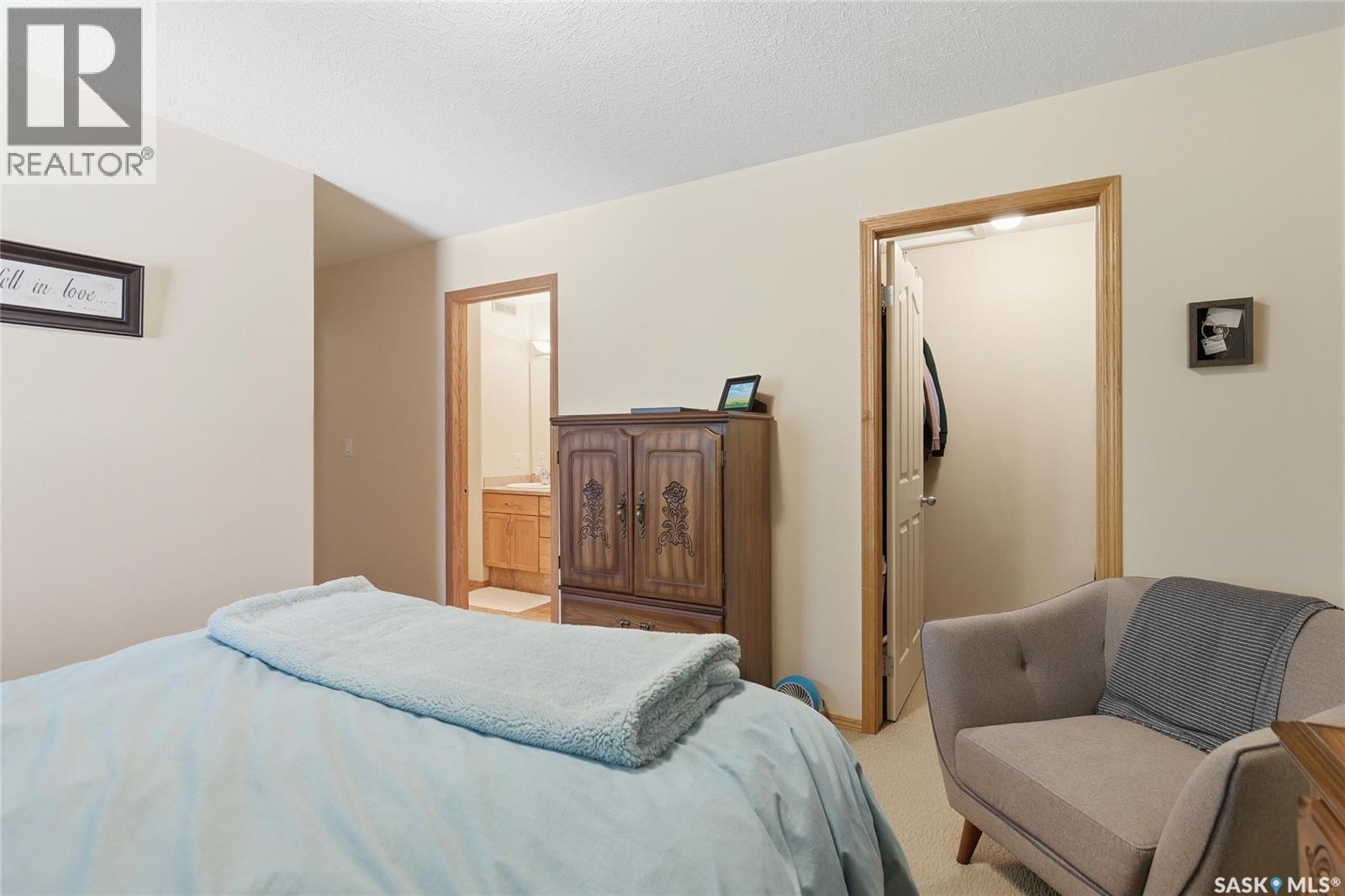 212 Mount Royal Place, Regina, Saskatchewan  S4T 7X9 - Photo 24 - SK040654