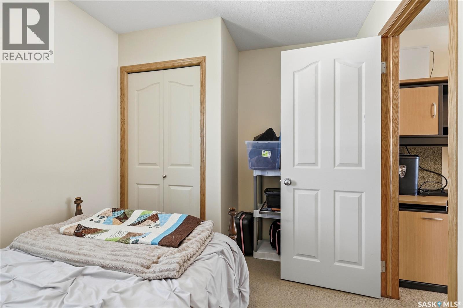 212 Mount Royal Place, Regina, Saskatchewan  S4T 7X9 - Photo 28 - SK040654
