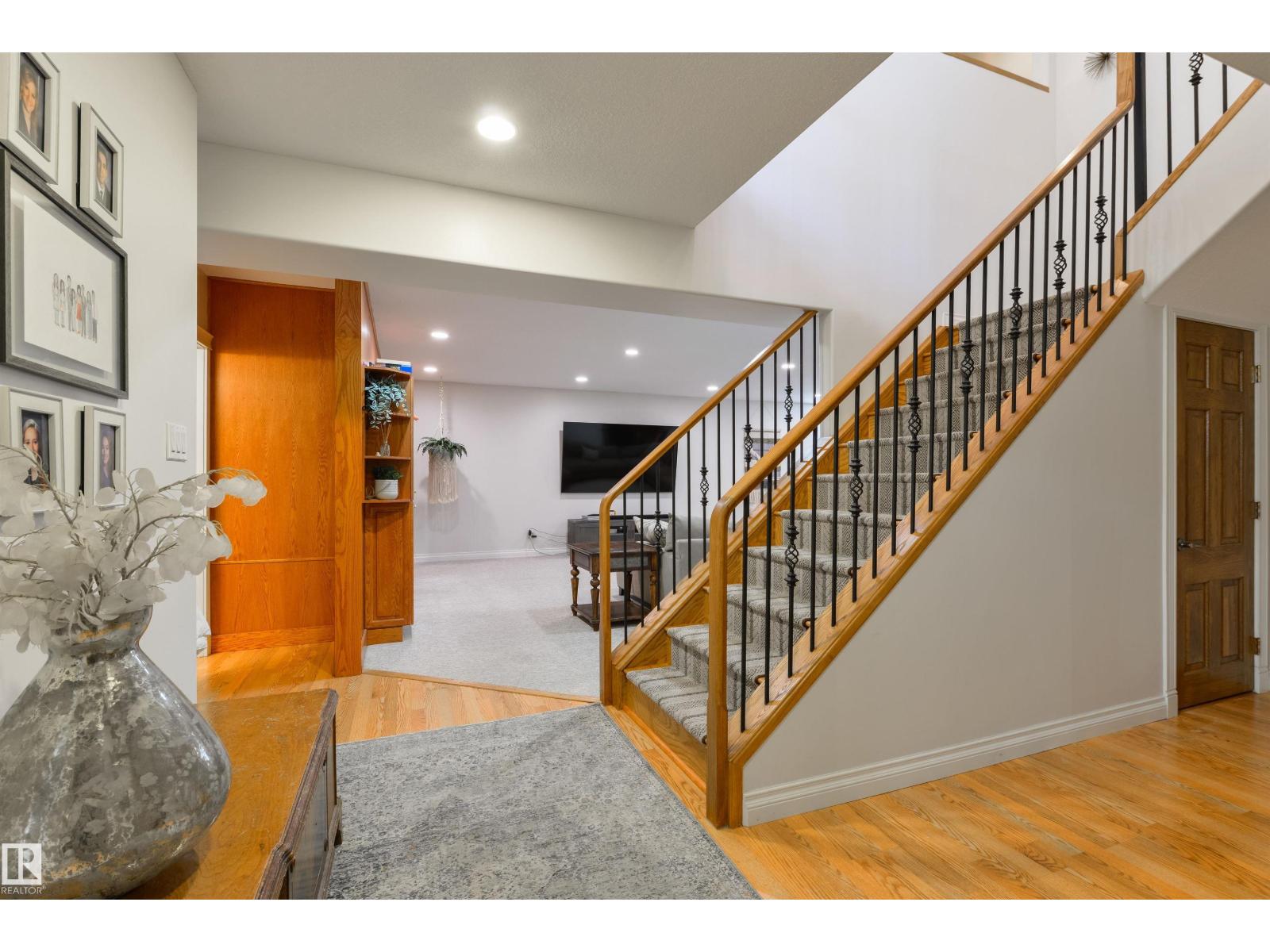 956 Hollingsworth Bend NW, Edmonton, Alberta  T6R 3G8 - Photo 35 - E4495567