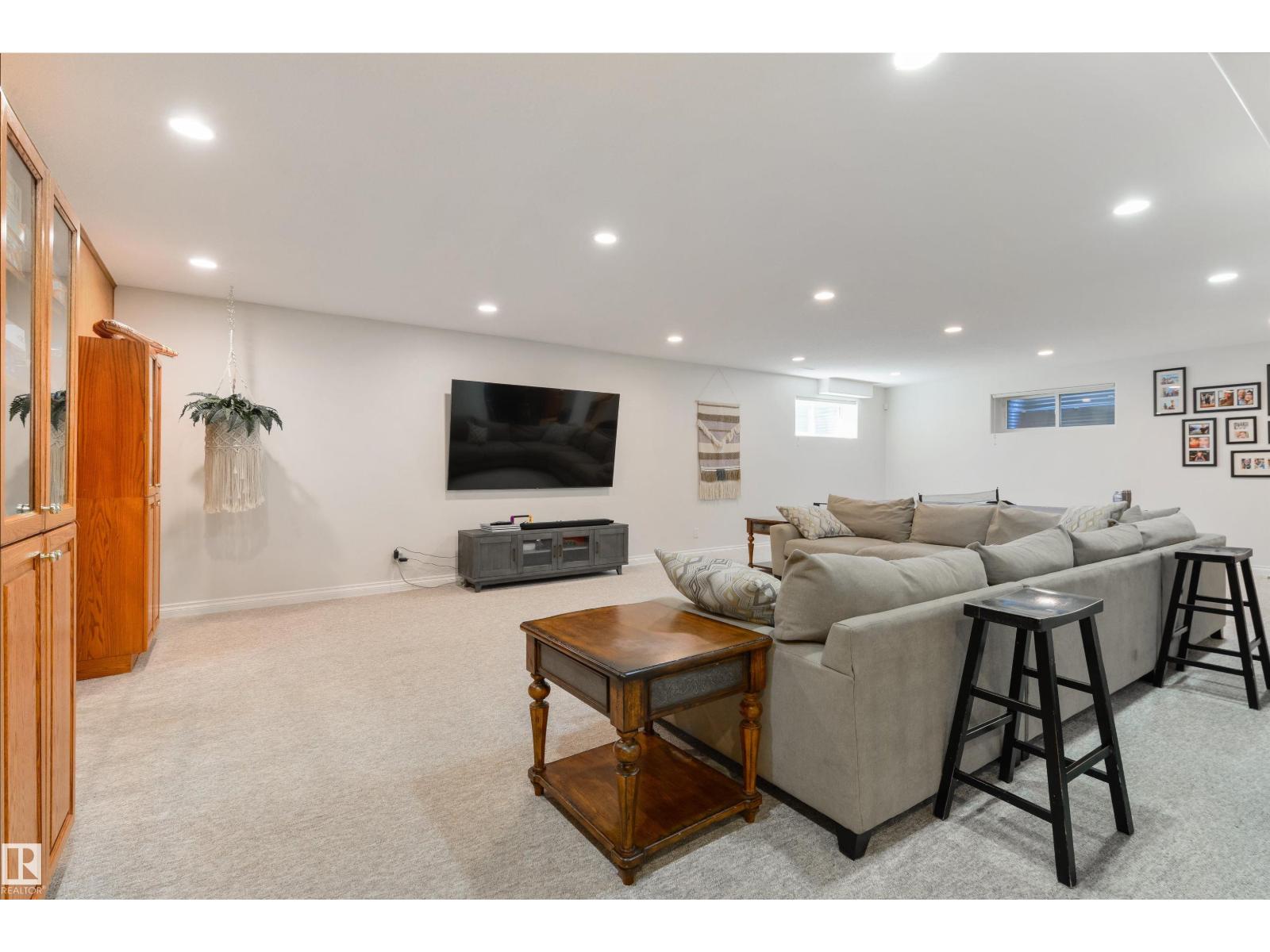 956 Hollingsworth Bend NW, Edmonton, Alberta  T6R 3G8 - Photo 36 - E4495567