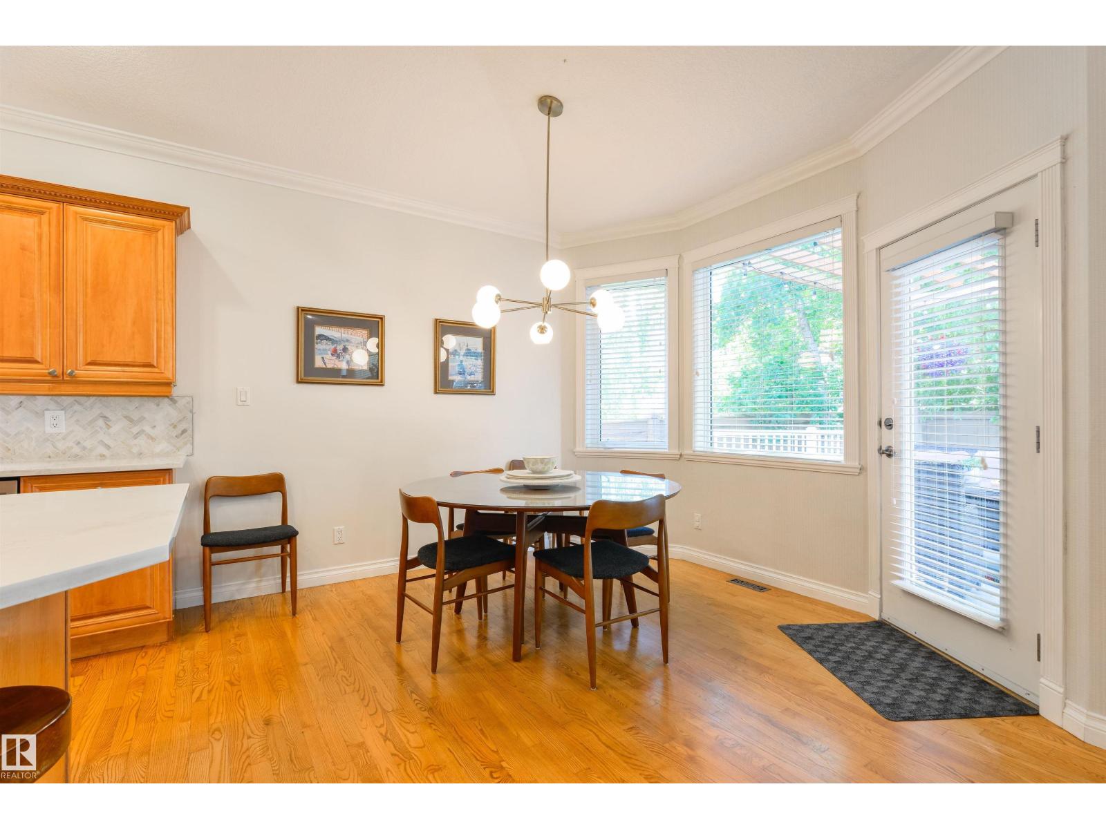 956 Hollingsworth Bend NW, Edmonton, Alberta  T6R 3G8 - Photo 16 - E4495567