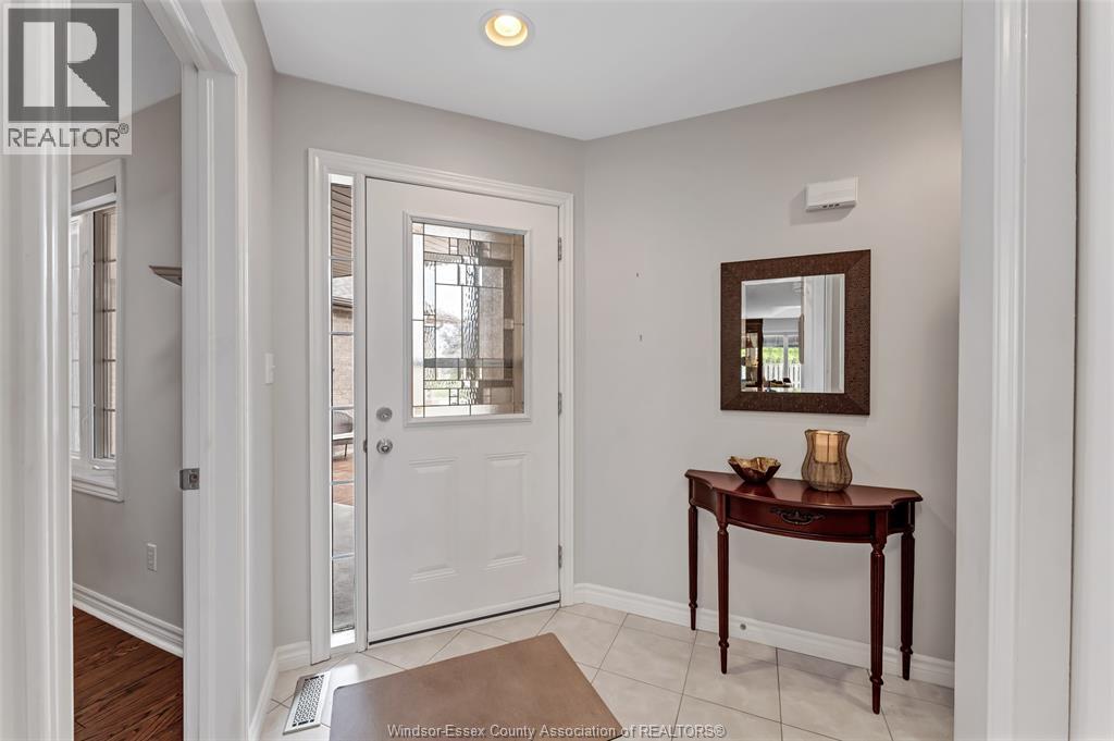 1535 Luxury, Windsor, Ontario  N8P 1S7 - Photo 5 - 26015214