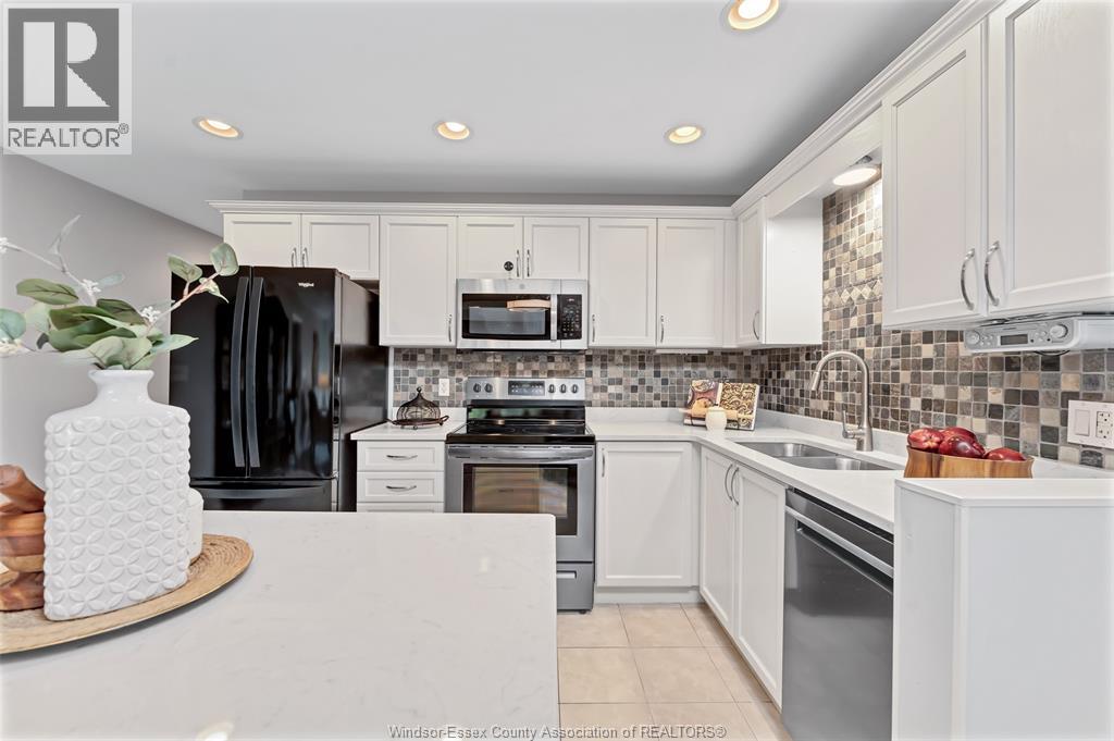 1535 Luxury, Windsor, Ontario  N8P 1S7 - Photo 9 - 26015214