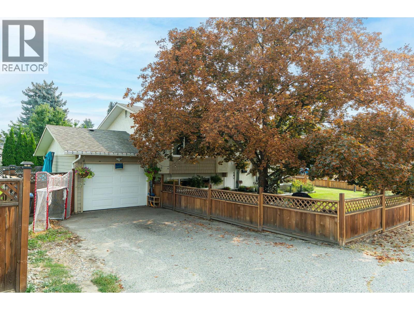 605 Stirling Road, Kelowna, British Columbia  V1X 3X4 - Photo 29 - 10392596