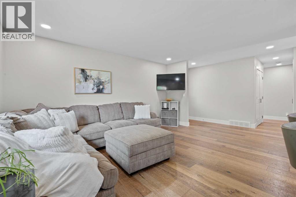 331 Midglen Place Se, Calgary, Alberta  T2X 1H8 - Photo 17 - A2322331