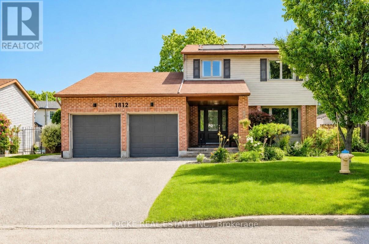 1821 Woodhaven Heights, Ottawa, Ontario  K1E 2W3 - Photo 1 - X13487426
